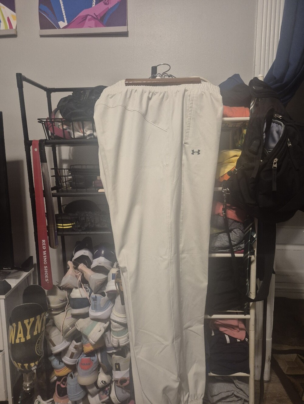 Under Armour Cream Men’s Lightweight Athletic Joggers